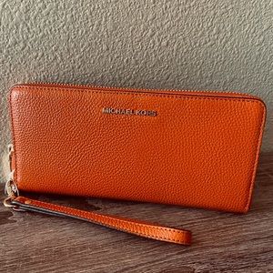 Michael Kors Jet Set Wristlet Orange Leather NWT